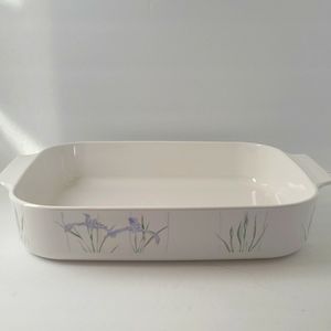 Vintage Corningware large baker